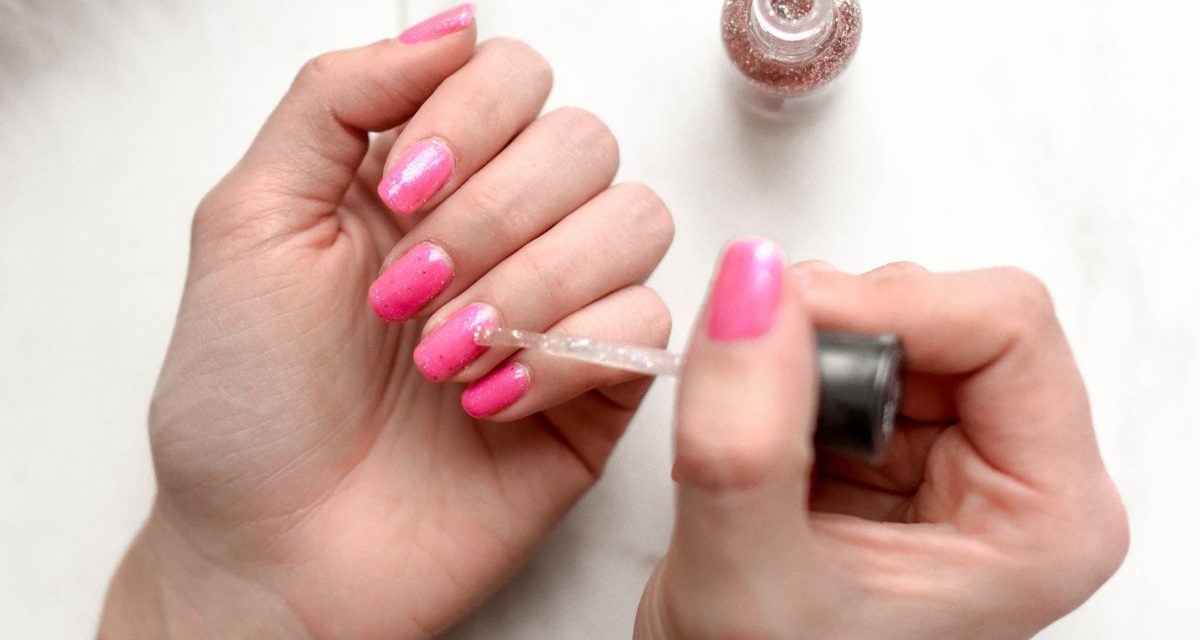 5 Tips για Να Ενδυναμώσετε τα Νύχια σας