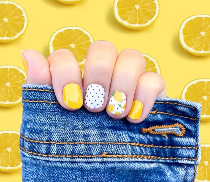 Καλοκαιρινό Μανικιούρ – Τα 5 πιο trendy χρώματα για το 2025